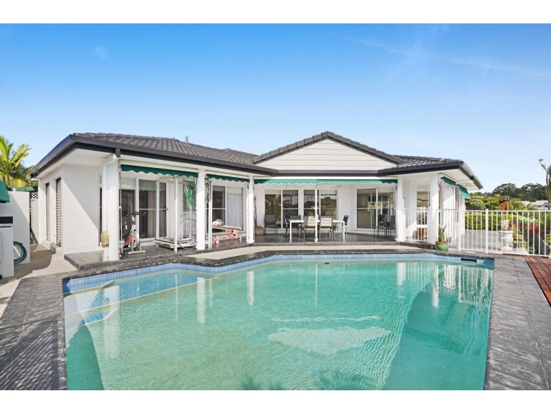 18 Mornington Terrace, Robina QLD 4226