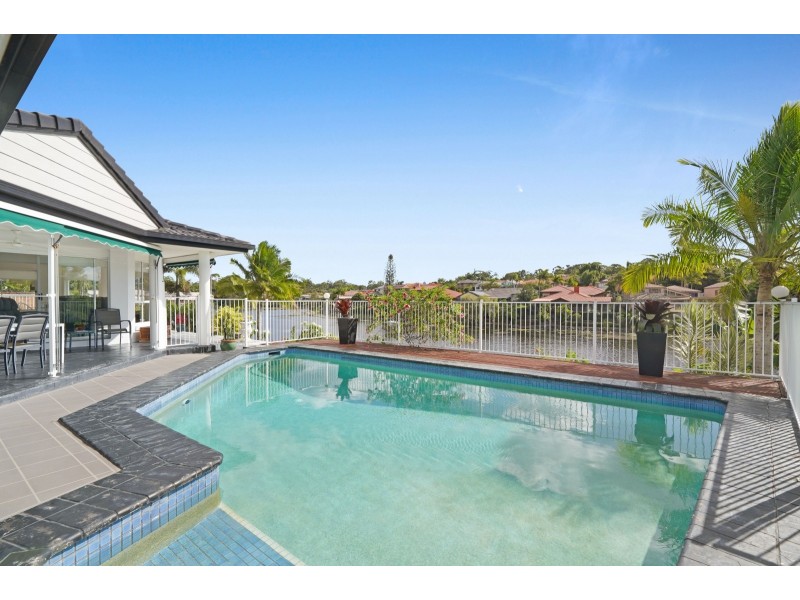 18 Mornington Terrace, Robina QLD 4226