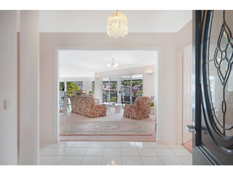 18 Mornington Terrace, Robina QLD 4226