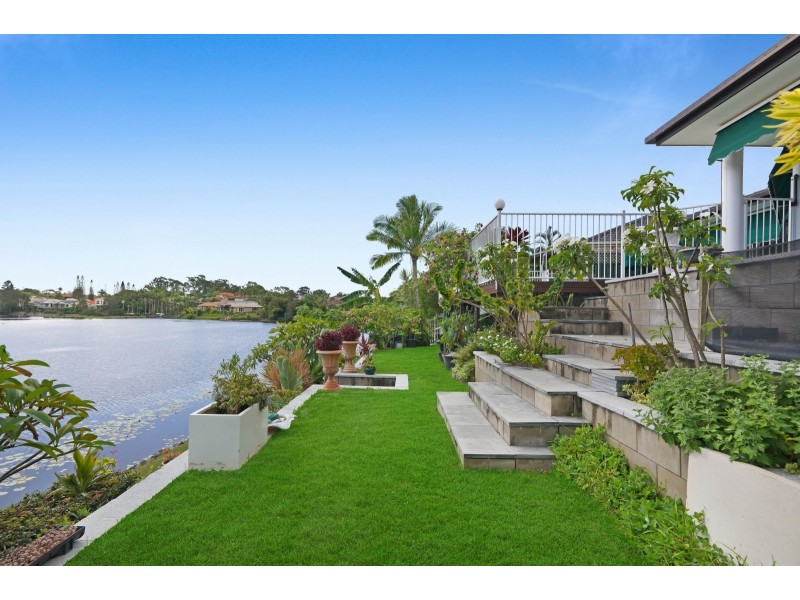 18 Mornington Terrace, Robina QLD 4226