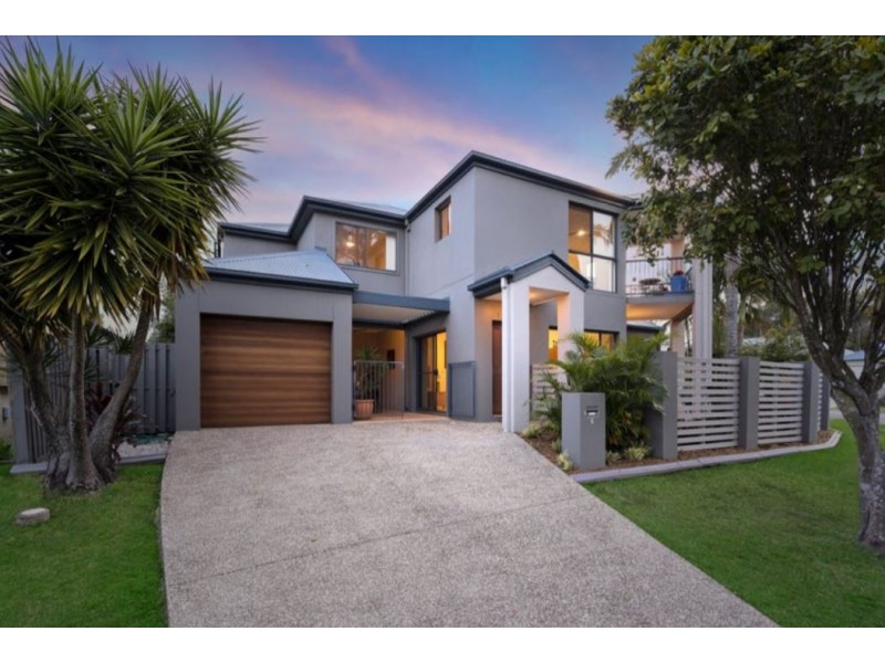 1/6 Imperia Crescent, Varsity Lakes QLD 4227