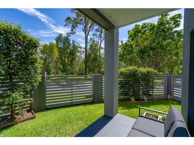 1/6 Imperia Crescent, Varsity Lakes QLD 4227