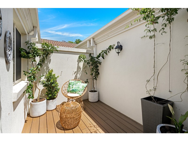 47/2-4 Langport Parade, Mudgeeraba QLD 4213