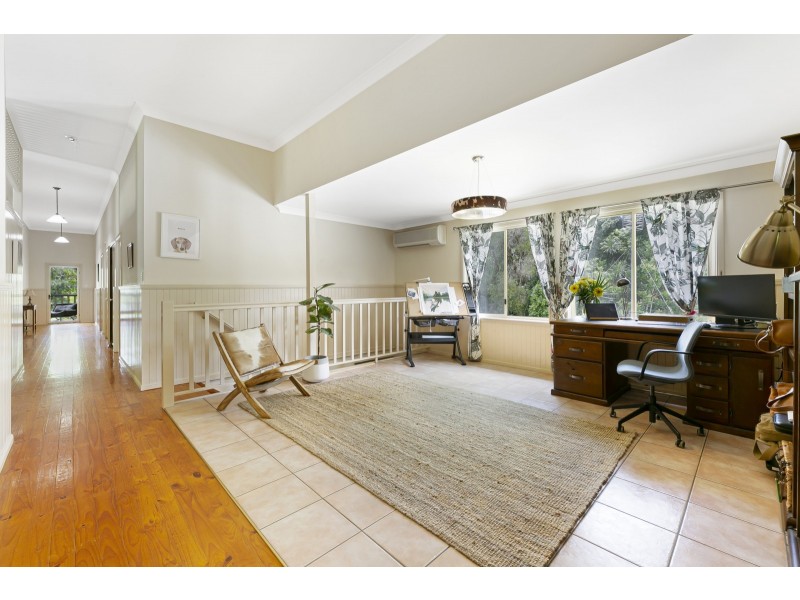 20 Harry Mills Drive, Worongary QLD 4213