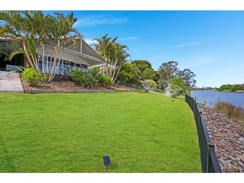20 Altissimo Close, Varsity Lakes QLD 4227