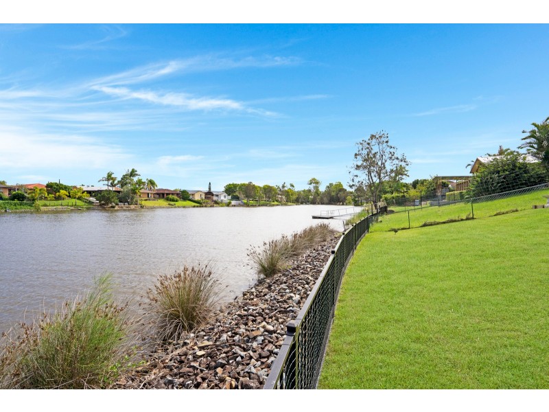 20 Altissimo Close, Varsity Lakes QLD 4227
