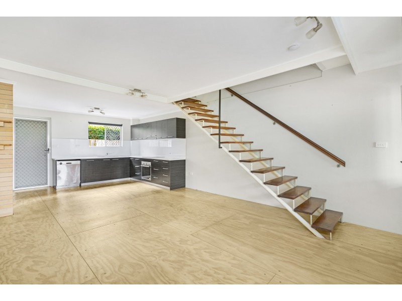 4/28 Peerless Avenue, Mermaid Beach QLD 4218