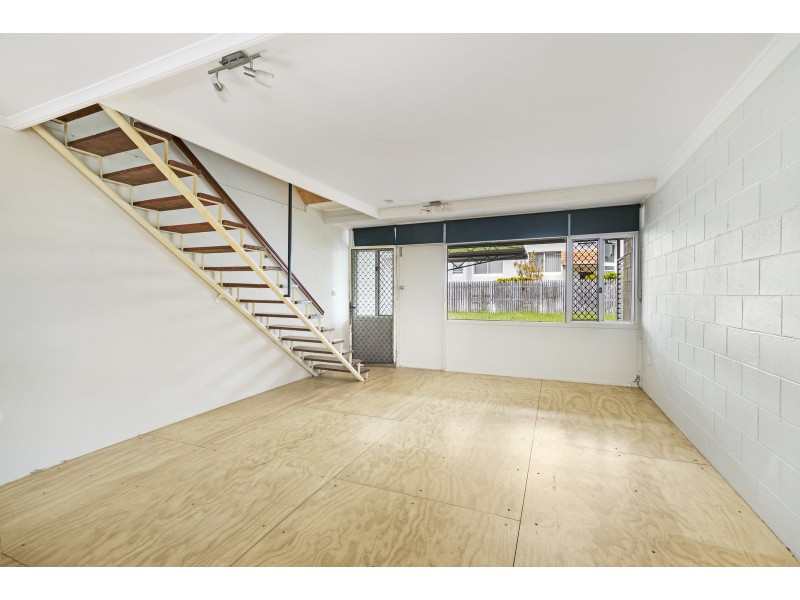 4/28 Peerless Avenue, Mermaid Beach QLD 4218