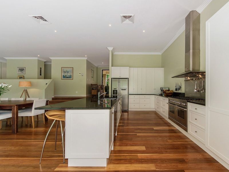 353 San Fernando Drive, Worongary QLD 4213