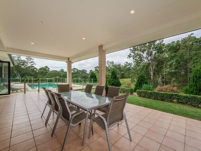 353 San Fernando Drive, Worongary QLD 4213