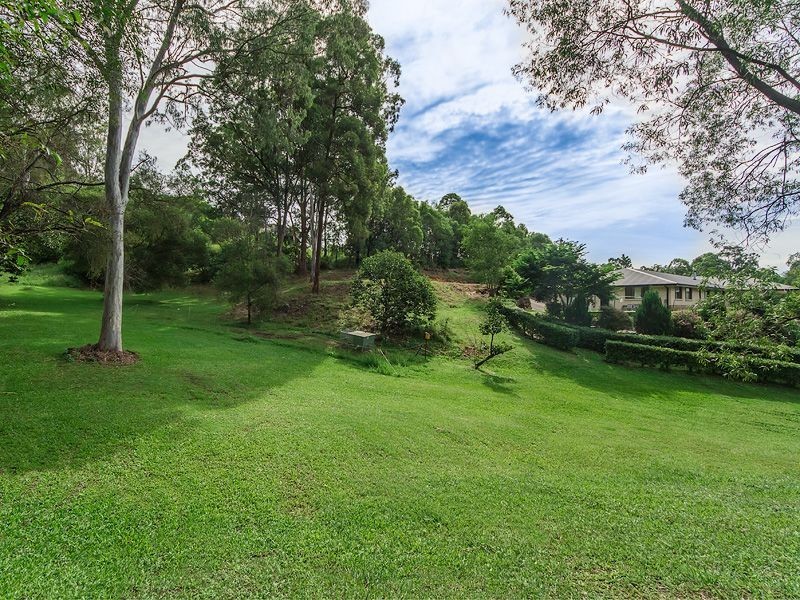 353 San Fernando Drive, Worongary QLD 4213