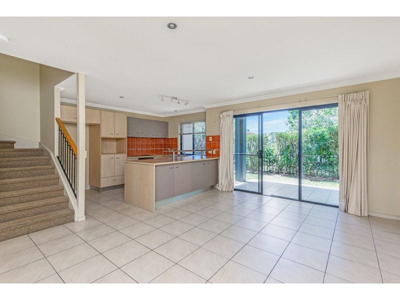 79/4 University Drive, Robina QLD 4226