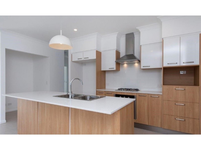 1 Corbould Court, Jacobs Well QLD 4208