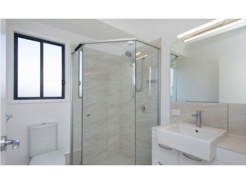 1 Corbould Court, Jacobs Well QLD 4208