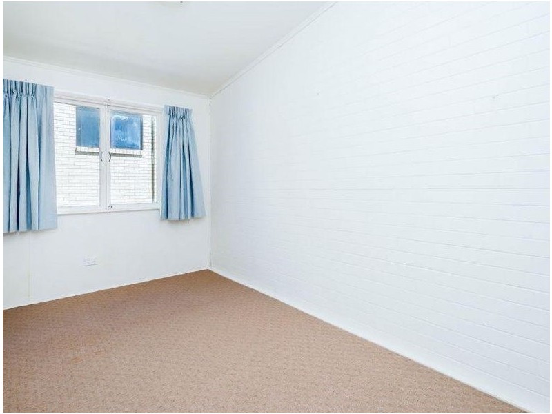 2/10 Thomas Drive, Chevron Island QLD 4217