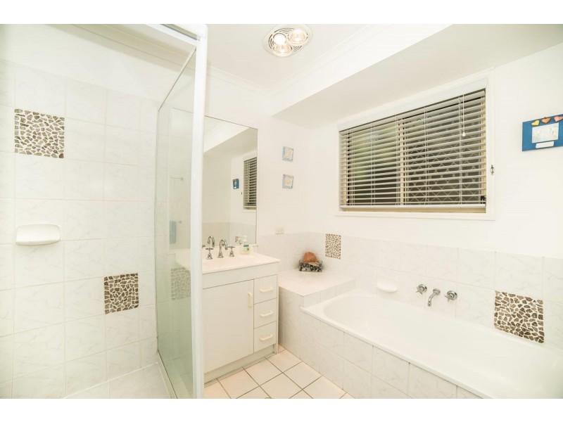 56 Ziedan Drive, Mudgeeraba QLD 4213