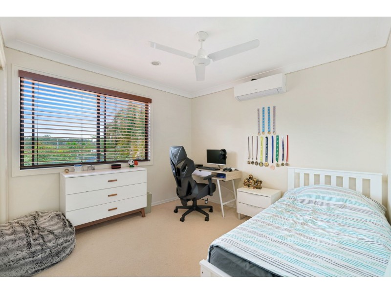 540 Oyster Cove Promenade, Helensvale QLD 4212