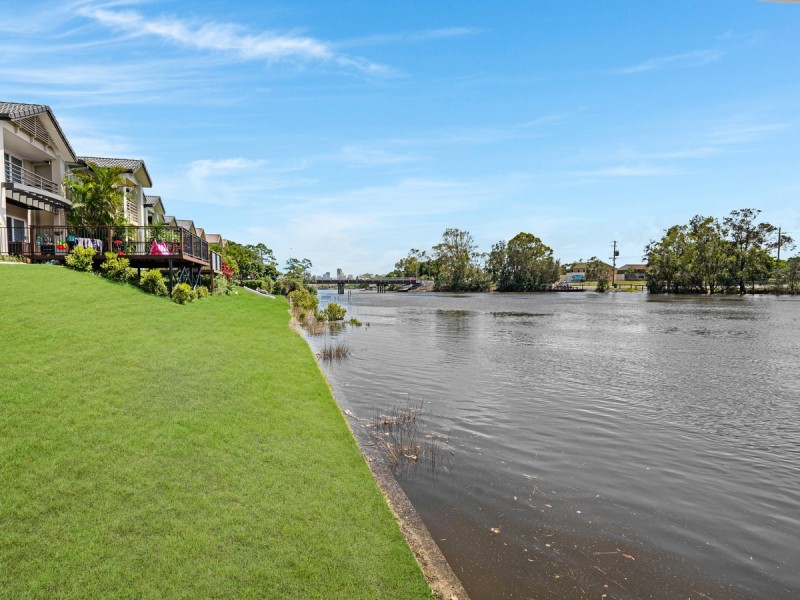 69/215 Cottesloe Drive, Mermaid Waters QLD 4218