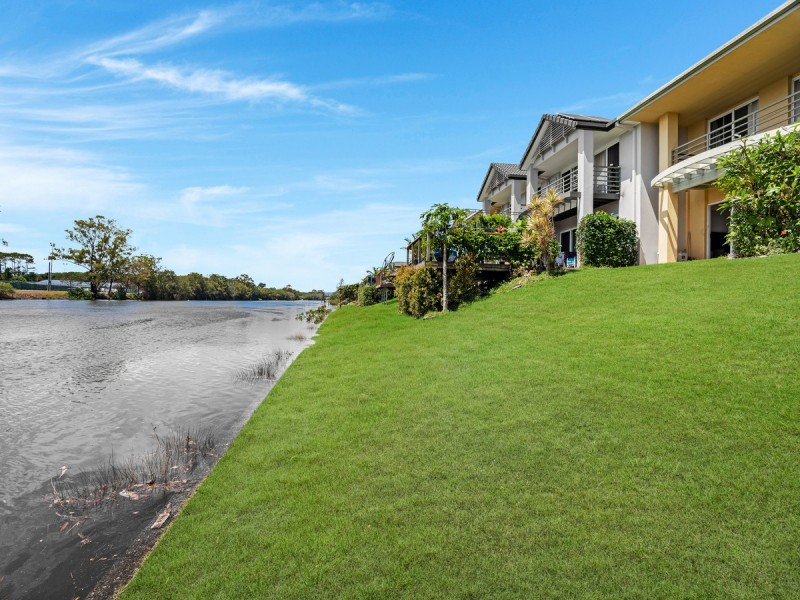 69/215 Cottesloe Drive, Mermaid Waters QLD 4218