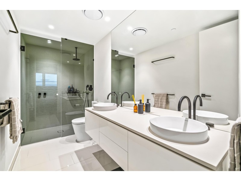 2408/1328 Gold Coast Highway, Palm Beach QLD 4221