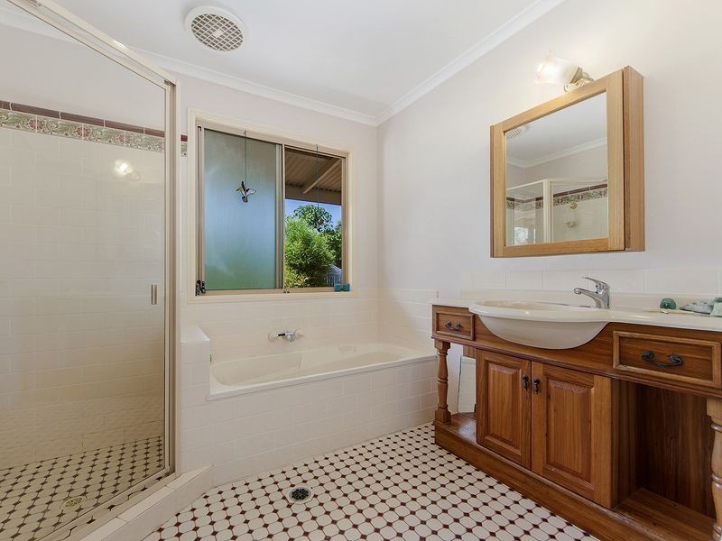 36 Sehmish Court, Bonogin QLD 4213