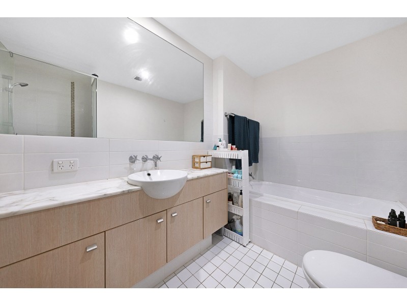 17/255 Varsity Parade, Varsity Lakes QLD 4227