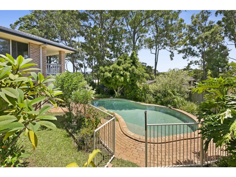 2 Collingwood Avenue, Robina QLD 4226