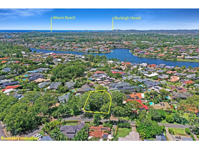2 Collingwood Avenue, Robina QLD 4226