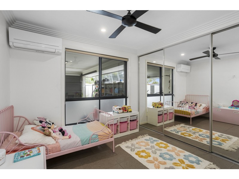 17 Montezuma Drive, Burleigh Waters QLD 4220
