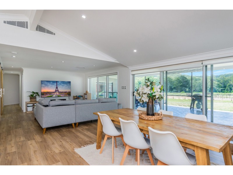 202-212 Boomerang Road, Tamborine QLD 4270
