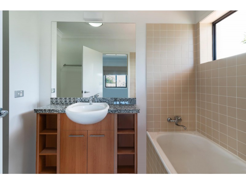 20/501 North Hill Drive, Robina QLD 4226