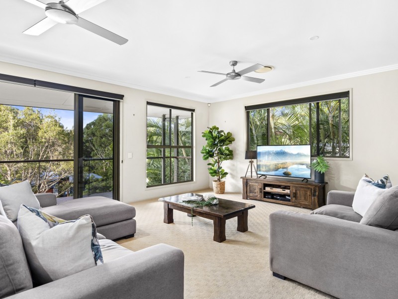 14 Grove Creek Close, Reedy Creek QLD 4227