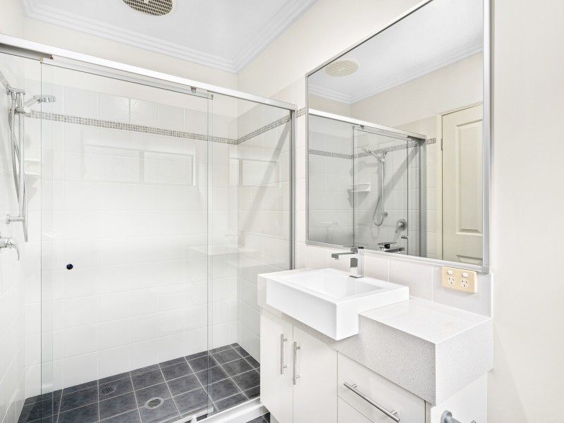 14 Grove Creek Close, Reedy Creek QLD 4227