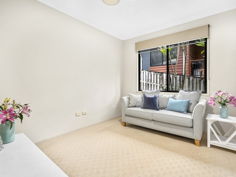 14 Grove Creek Close, Reedy Creek QLD 4227