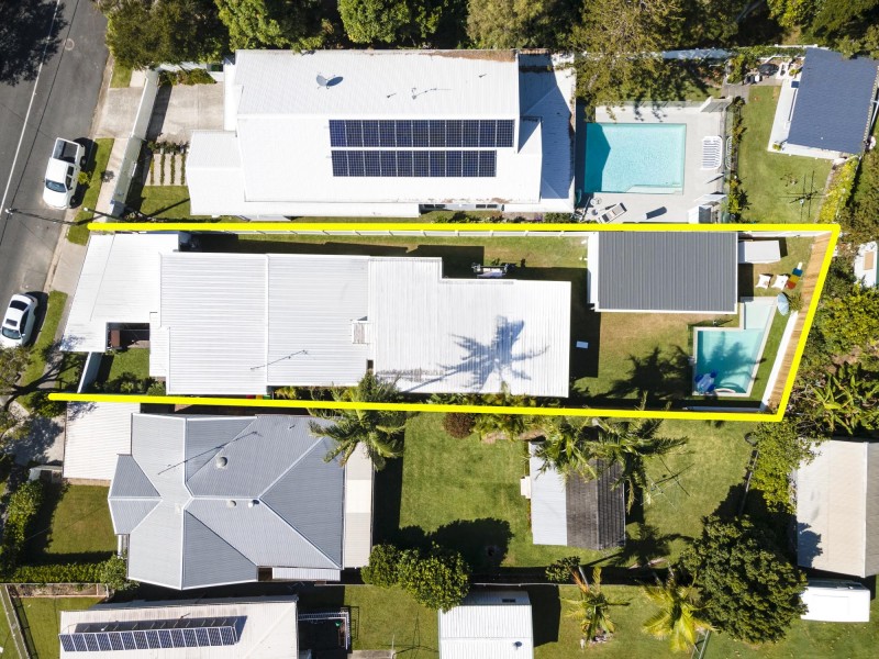 8 Kerr Avenue, Southport QLD 4215