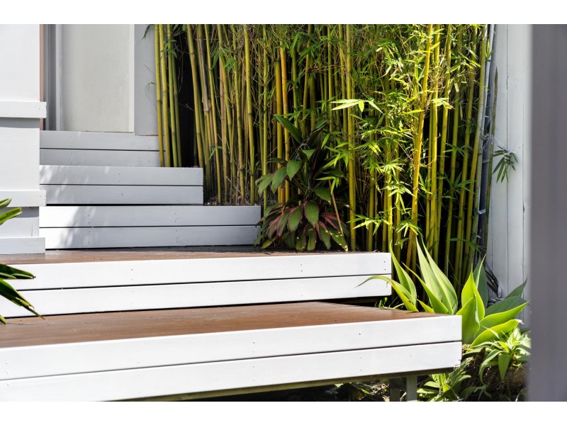 8 Kerr Avenue, Southport QLD 4215