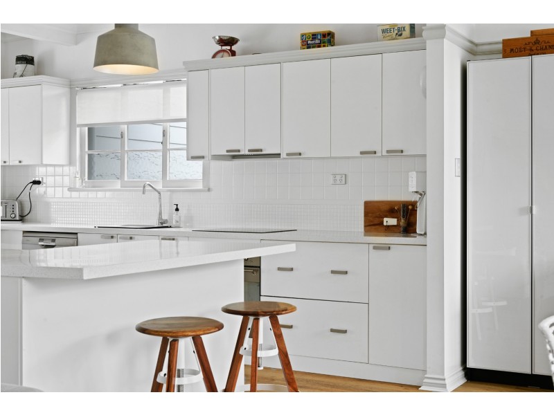 5 Thomas Street, Grange QLD 4051