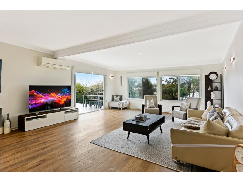 5 Thomas Street, Grange QLD 4051