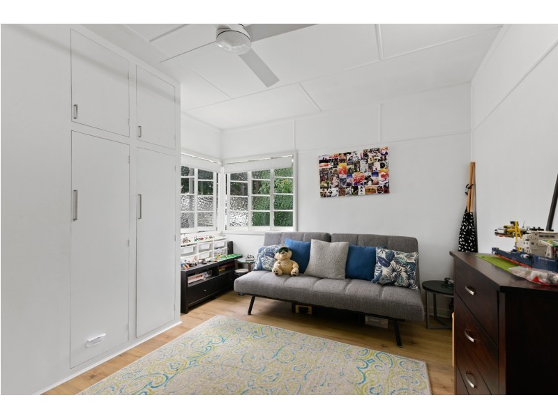 5 Thomas Street, Grange QLD 4051