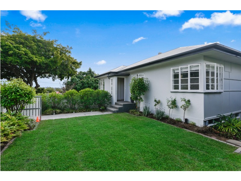 5 Thomas Street, Grange QLD 4051