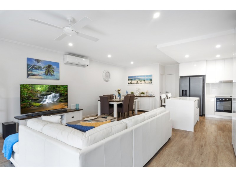 6/1 Vue Boulevard, Robina QLD 4226