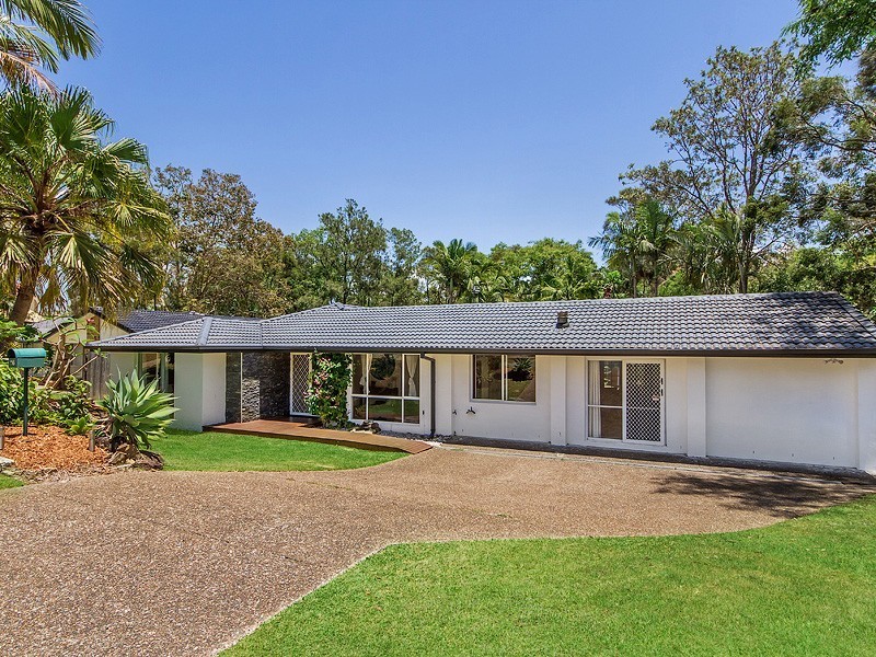 16 Springvale Street, Robina QLD 4226