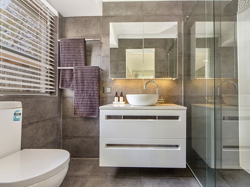 16 Springvale Street, Robina QLD 4226