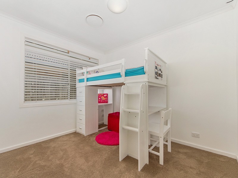 16 Springvale Street, Robina QLD 4226