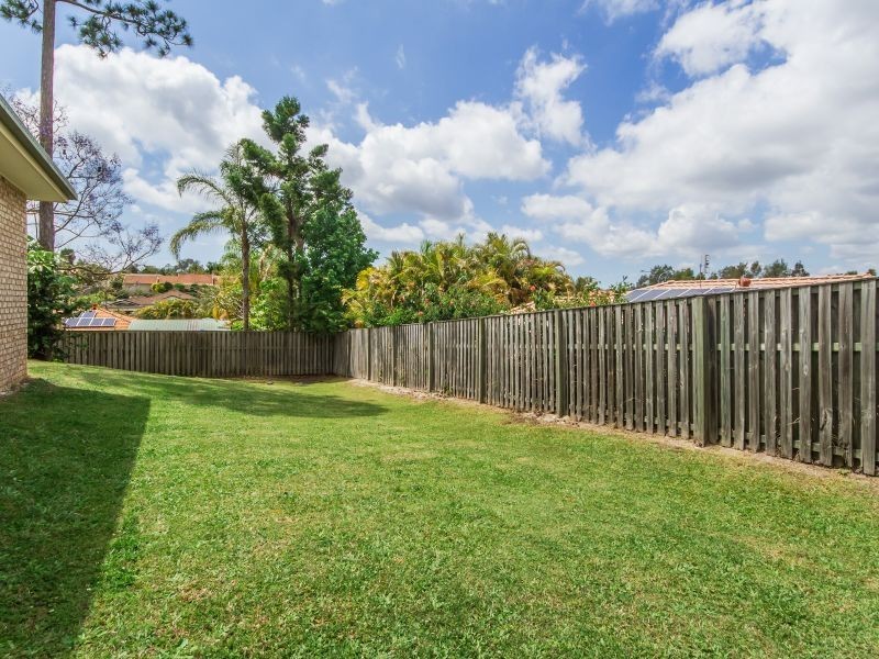 6 Ninigo Street, Pacific Pines QLD 4211
