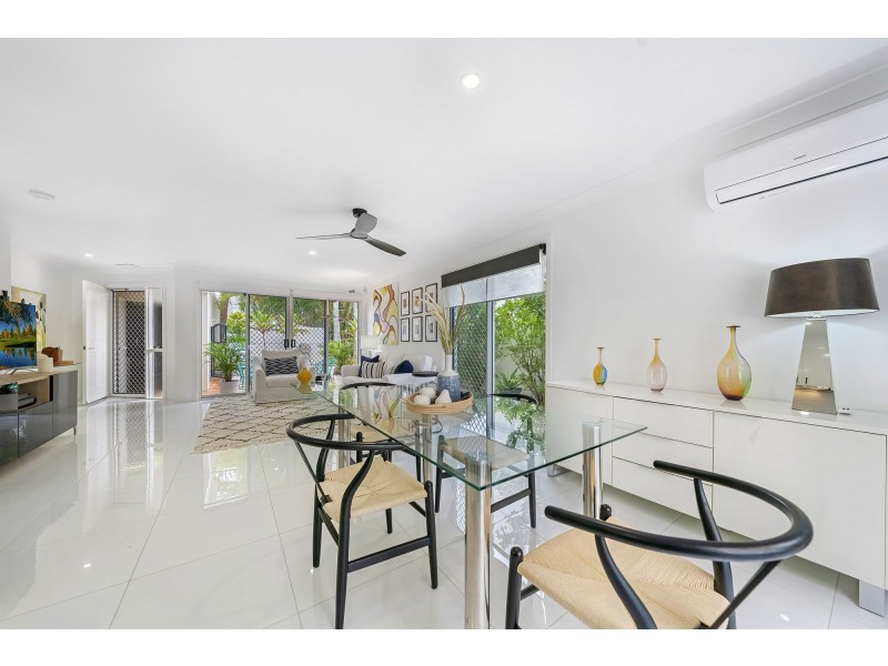 24/100 Cotlew Street East, Southport QLD 4215
