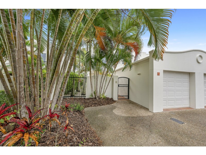 24/100 Cotlew Street East, Southport QLD 4215
