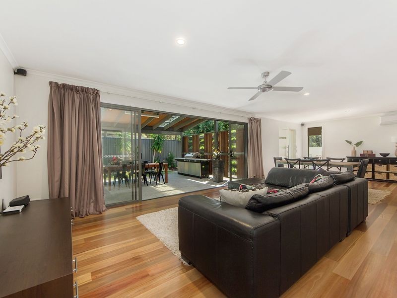 60 Djerral Avenue, Burleigh Heads QLD 4220