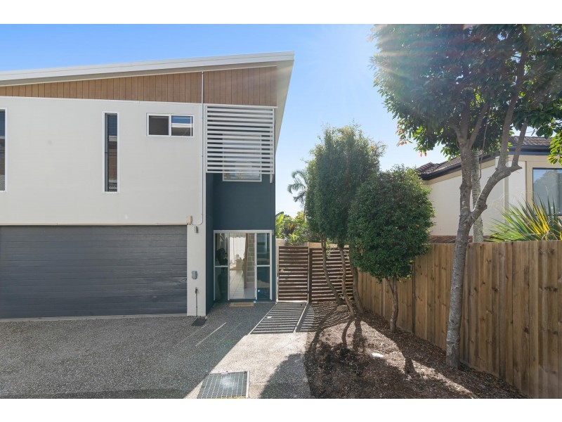 5/127 Pohlman Street, Southport QLD 4215