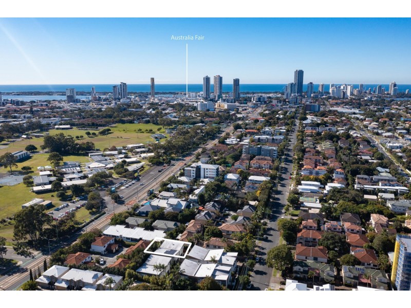 5/127 Pohlman Street, Southport QLD 4215